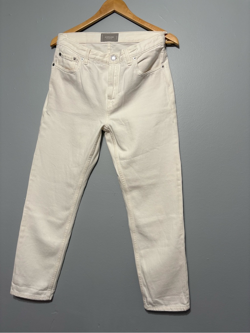 Everlane Straight-Leg Jeans in Off-White